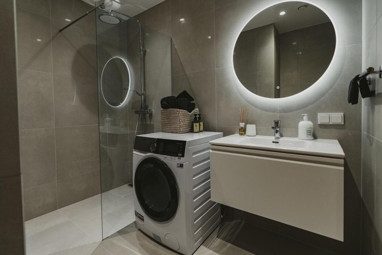 Oeoe Street Luxury Apartment With Terrace ตาร์ตู ภายนอก รูปภาพ
